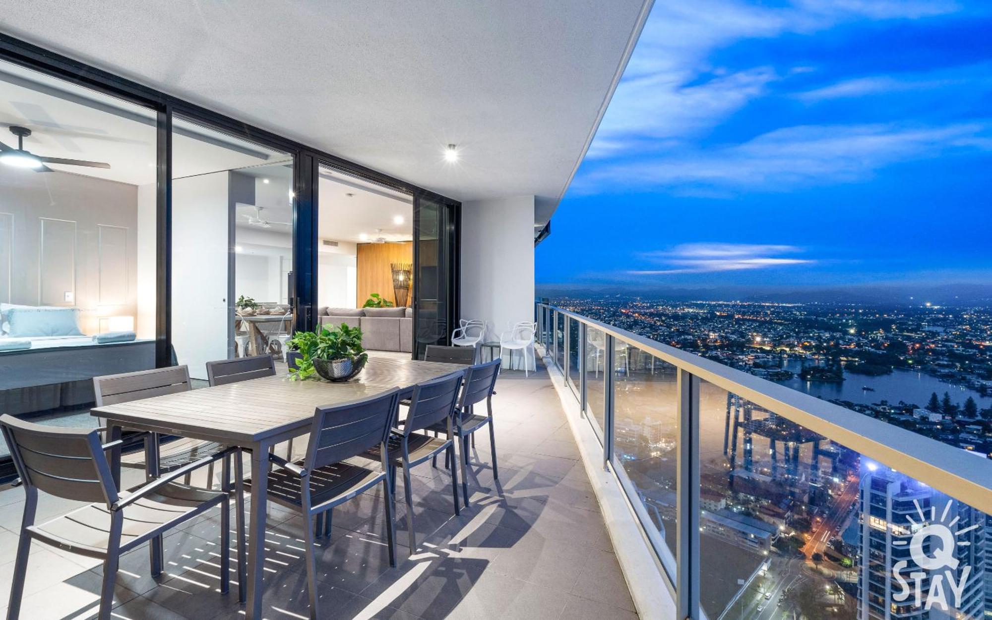 Circle On Cavill Surfers Paradise Mid Week Madness Deal - Q Stay غولد كوست المظهر الخارجي الصورة
