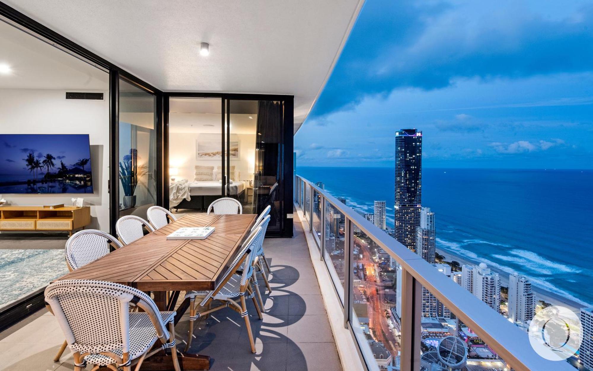 Circle On Cavill Surfers Paradise Mid Week Madness Deal - Q Stay غولد كوست المظهر الخارجي الصورة