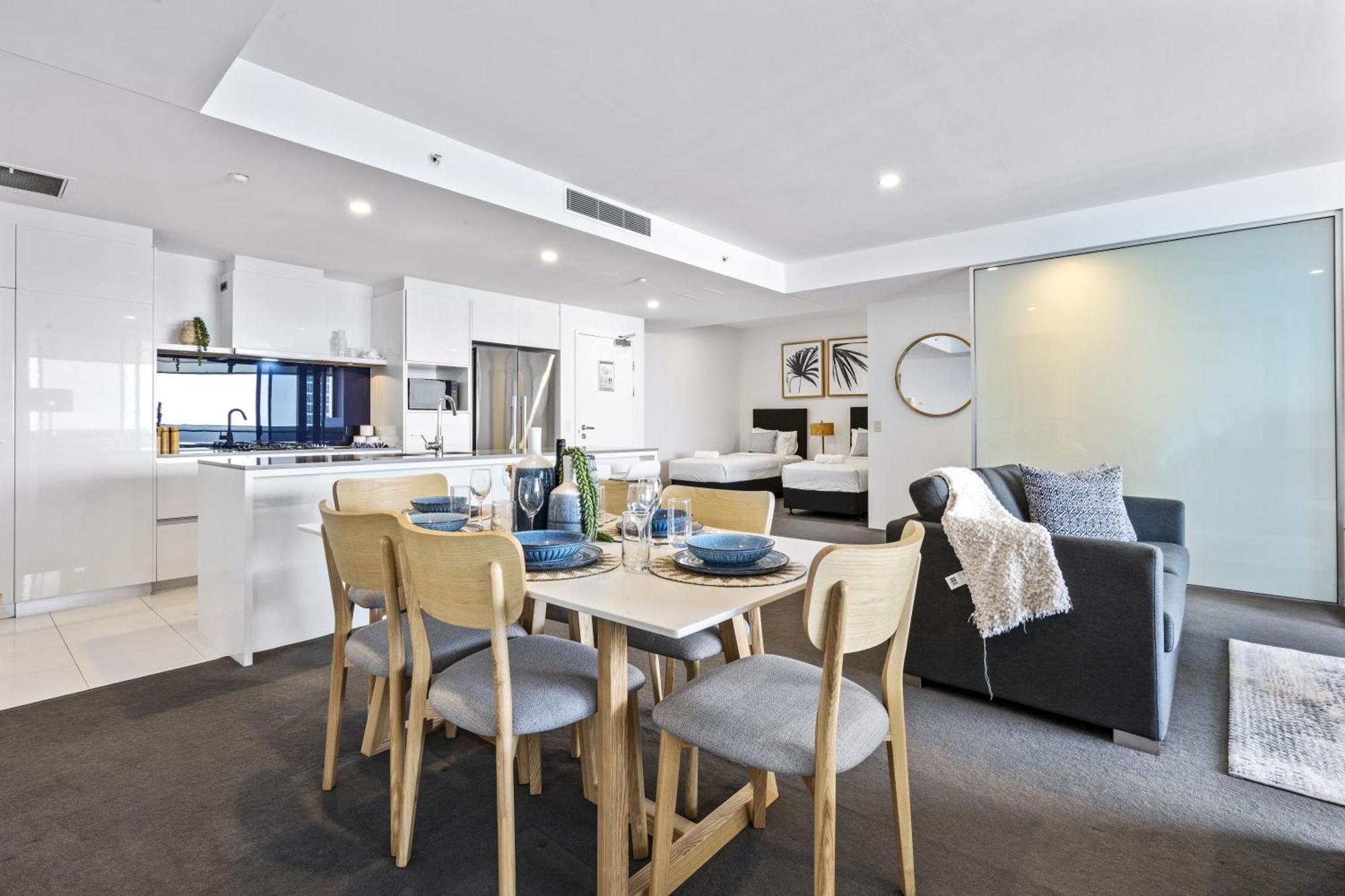 Circle On Cavill Surfers Paradise Mid Week Madness Deal - Q Stay غولد كوست المظهر الخارجي الصورة